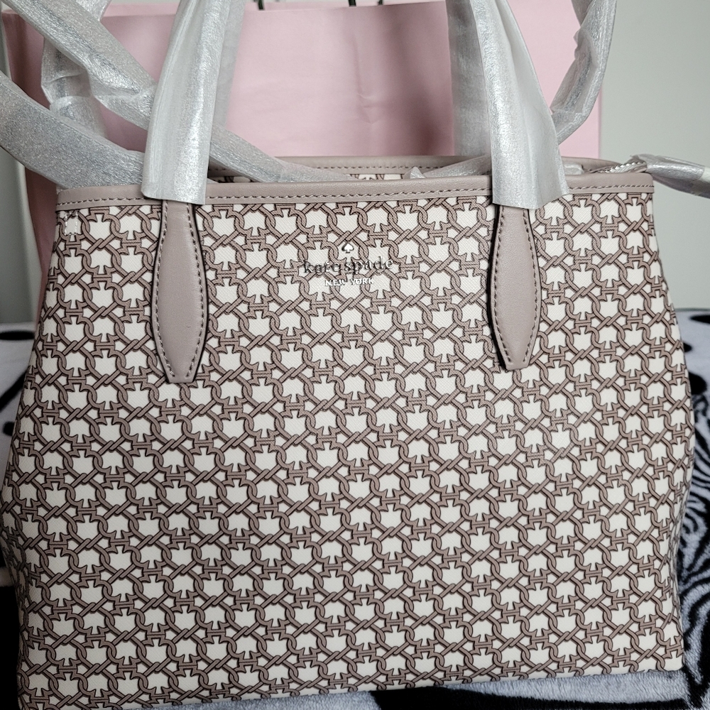 Tote